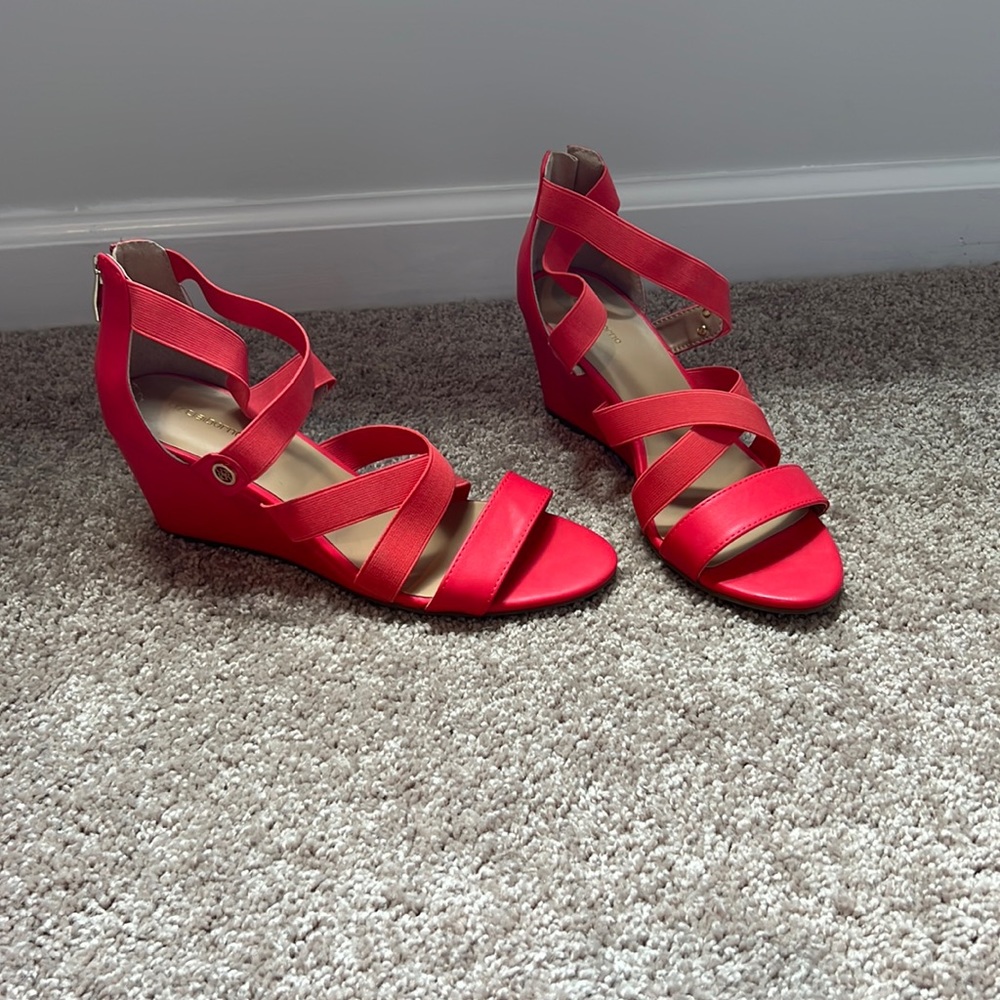 Liz Claiborne Pink Summer Heels